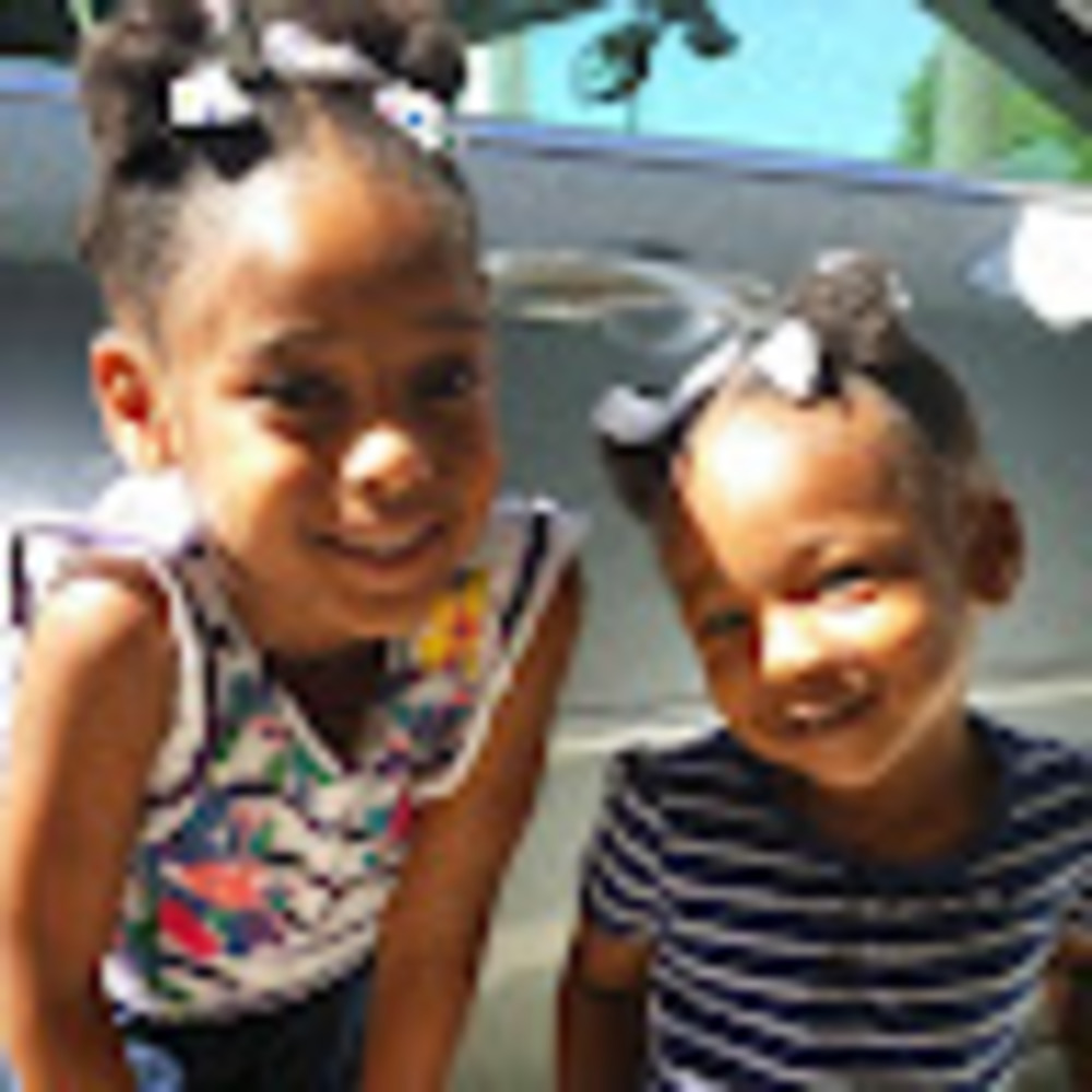 Meet your Posher, Angela